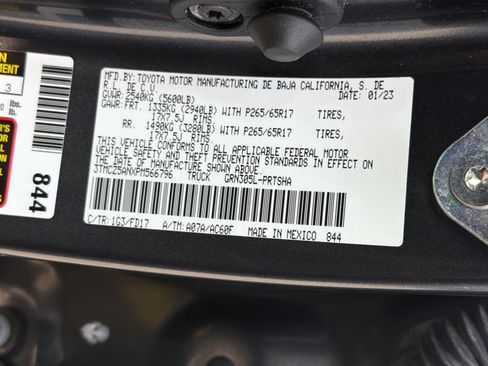 Certified 2023 Toyota Tacoma TRD Sport w/ Advanced Technology Package AWD/4WD image 32
