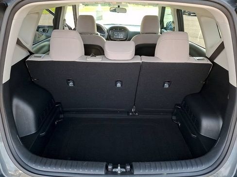 Used 2021 Kia Soul LX FWD image 28