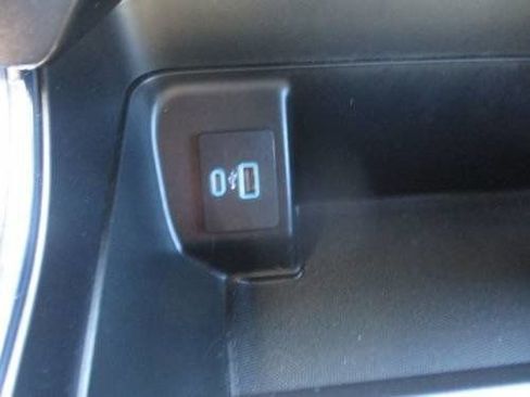 Used 2022 Ford F150 XLT w/ Equipment Group 302A High image 15