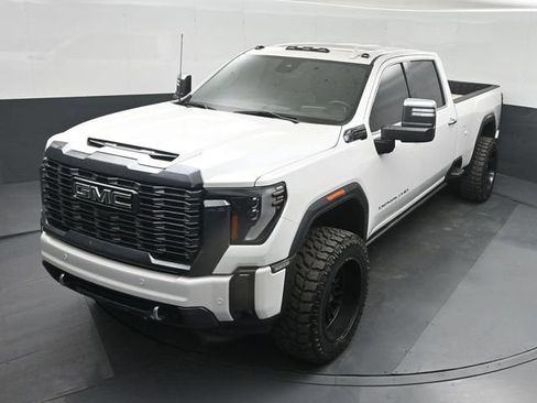 Used 2024 GMC Sierra 2500 Denali Ultimate AWD/4WD image 41