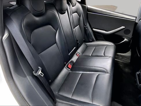 Used 2025 Tesla Model 3 Long Range RWD image 18