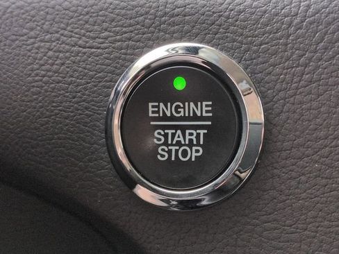 Used 2024 Ford Edge SEL image 20