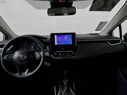 Certified 2025 Toyota Corolla LE image 29