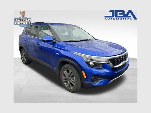 Used 2023 Kia Seltos S AWD/4WD image 1