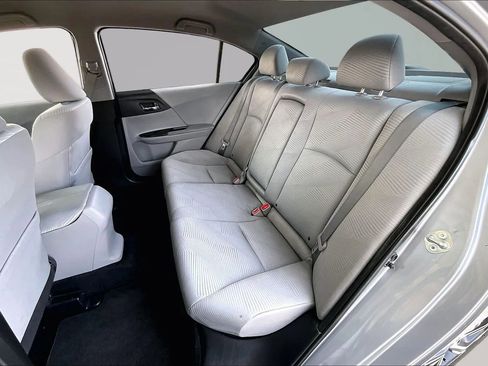 Used 2016 Honda Accord LX image 19