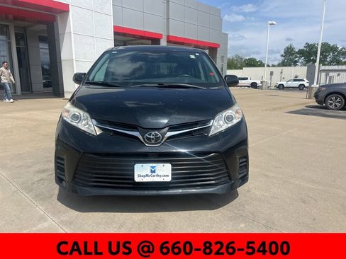 Used 2020 Toyota Sienna LE FWD image 3