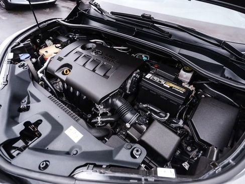 Used 2019 Toyota C-HR Limited FWD image 64