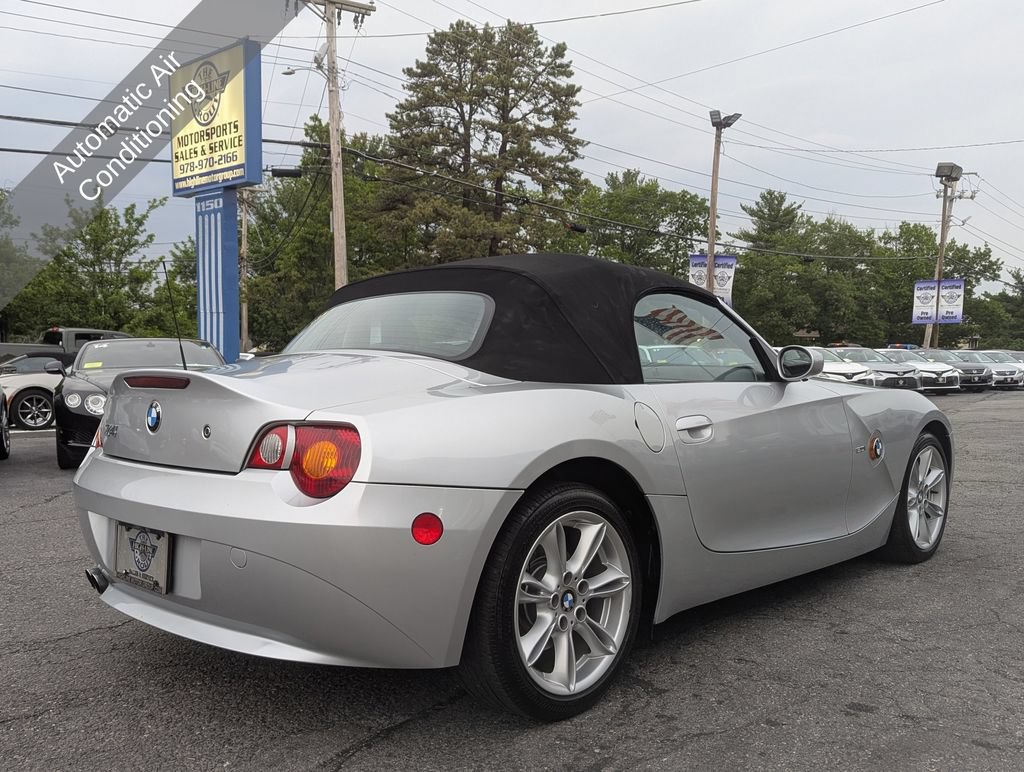 Used 2004 BMW Z4 3.0i RWD image 9