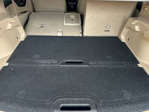 Used 2019 Nissan Rogue SV image 12