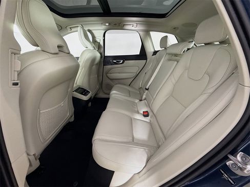 New 2026 Volvo XC60 B5 Ultra w/ Climate Package PRO image 25