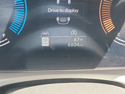 Certified 2025 Hyundai Tucson SE FWD image 11