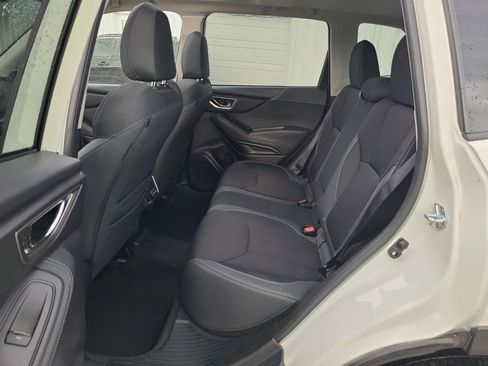 Used 2024 Subaru Forester Premium AWD/4WD image 16