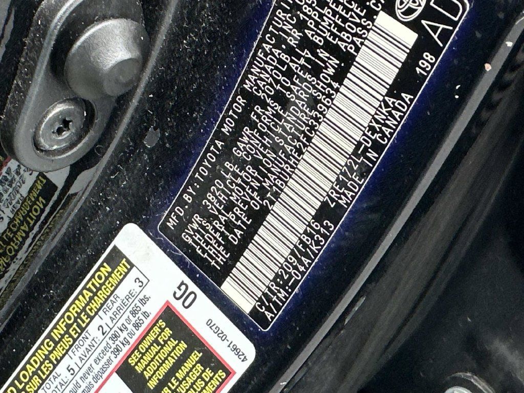 Used 2015 Toyota Corolla LE FWD image 18