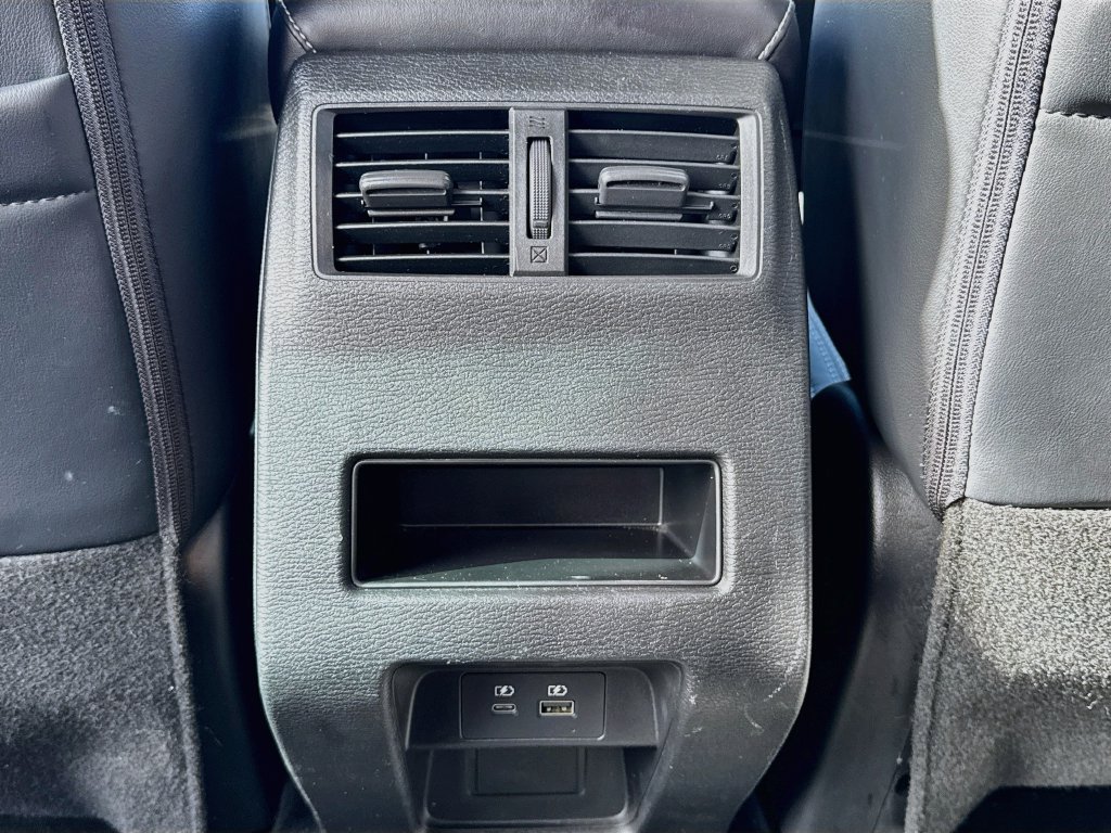 Used 2023 Mitsubishi Outlander SE AWD/4WD image 23