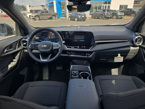 New 2026 Chevrolet Equinox LT w/ Safety and Technology Package AWD/4WD image 19