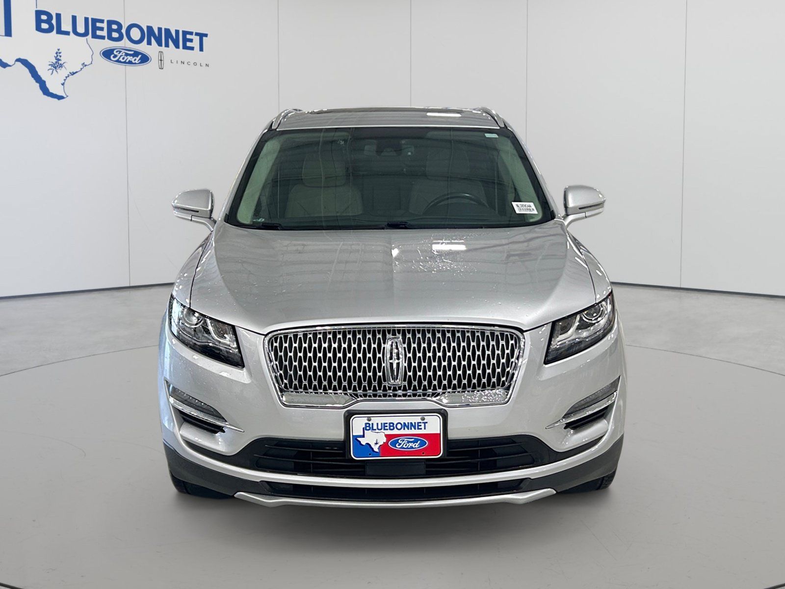 Used 2019 Lincoln MKC Reserve w/ MKC Climate Package FWD image 2