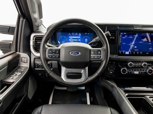 Used 2025 Ford F250 Lariat AWD/4WD image 40