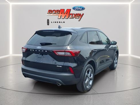 Used 2025 Ford Escape ST-Line Select AWD/4WD image 4