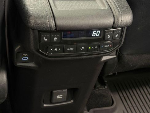 Used 2026 Toyota Grand Highlander AWD Hybrid image 25