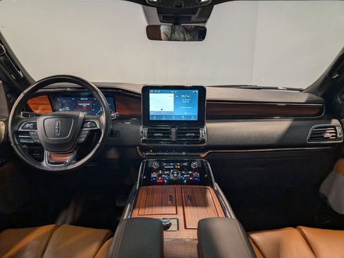 Used 2019 Lincoln Navigator L Reserve w/ Cargo Package image 15