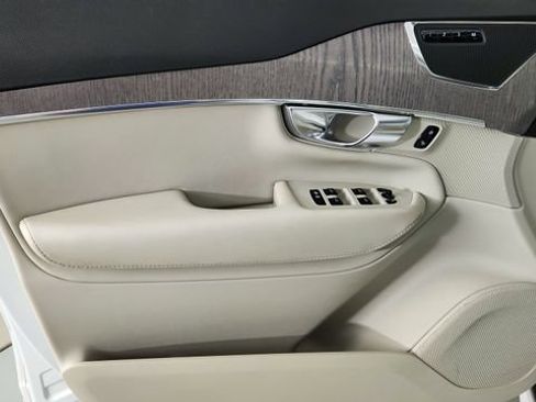 Certified 2023 Volvo XC90 B5 Plus w/ Protection Package Premier AWD/4WD image 9