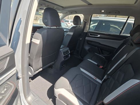 New 2026 Volkswagen Atlas Peak Edition AWD/4WD image 12