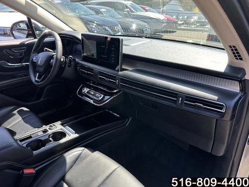 Used 2023 Lincoln Corsair AWD w/ Equipment Group 101A image 24