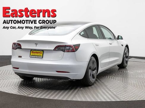 Used 2020 Tesla Model 3 Standard Range RWD image 5