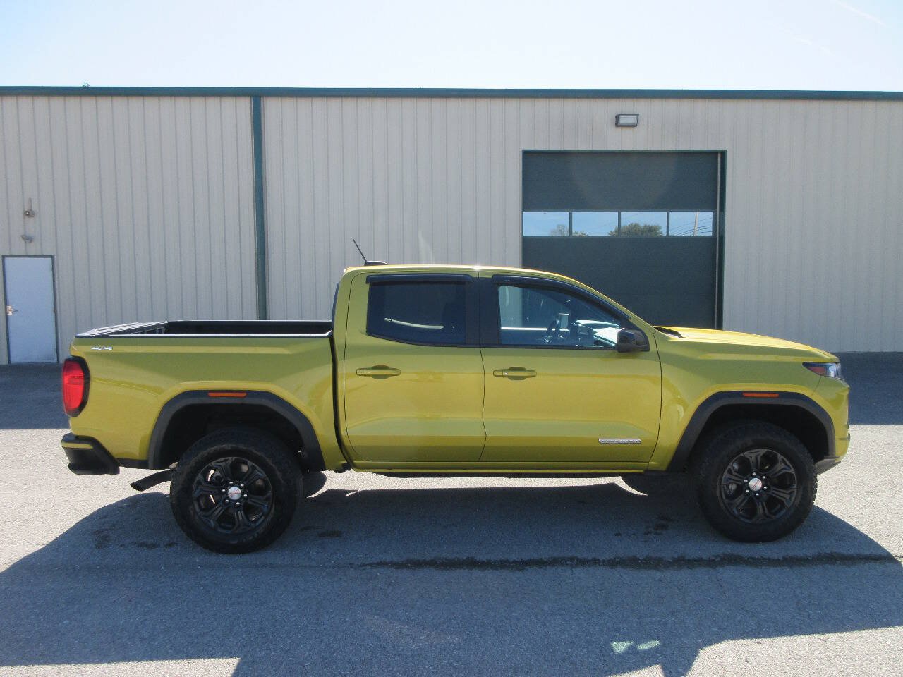 Used 2023 GMC Canyon Elevation w/ Convenience Package AWD/4WD image 7