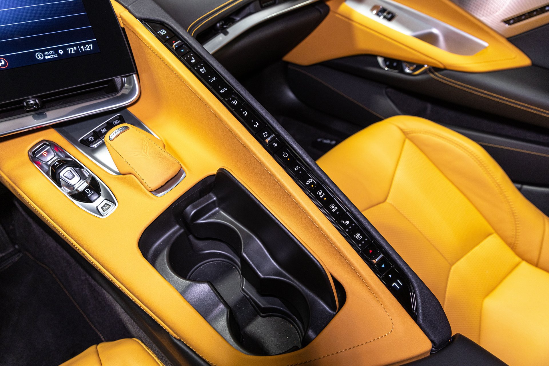 Used 2023 Chevrolet Corvette Z06 w/ Z07 Performance Package RWD image 18