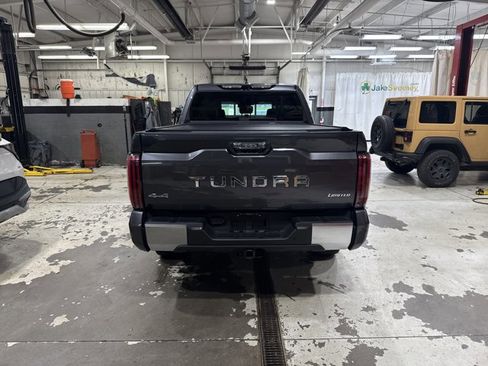 Used 2024 Toyota Tundra Limited AWD/4WD image 9