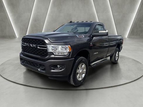 Used 2022 RAM 3500 Big Horn w/ Level C Equiment Group AWD/4WD image 3