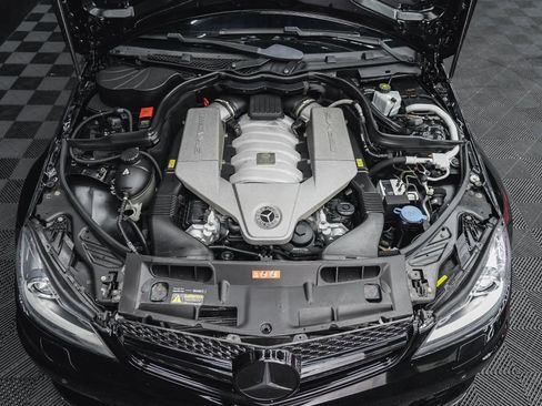 Used 2013 Mercedes-Benz C 63 AMG Sedan image 47