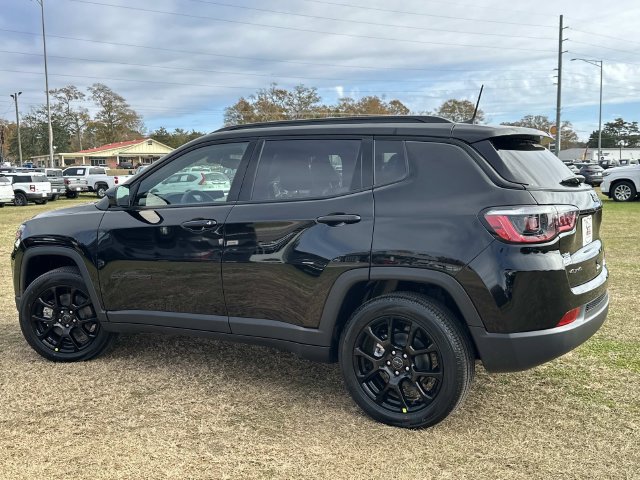 New 2026 Jeep Compass Latitude AWD/4WD image 16