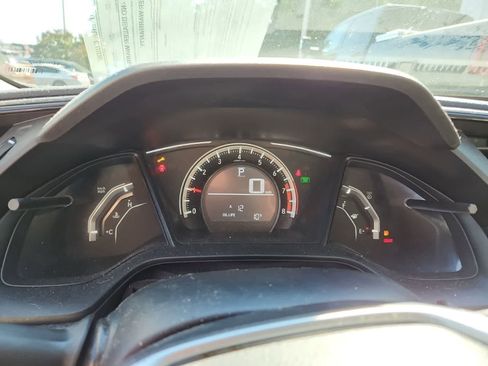 Used 2018 Honda Civic LX image 9