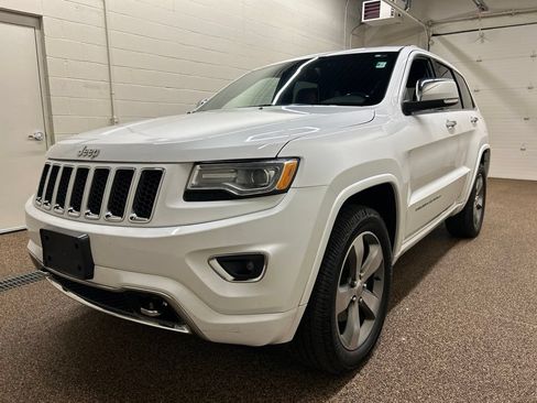 Used 2016 Jeep Grand Cherokee Overland AWD/4WD image 5