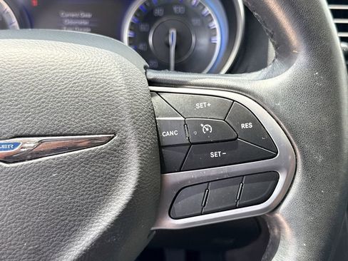 Used 2019 Chrysler 300 Touring L w/ Quick Order Package 22F RWD image 27