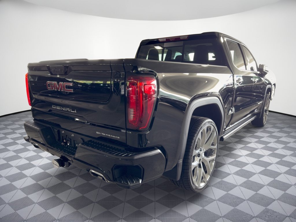 Used 2025 GMC Sierra 1500 Denali AWD/4WD image 7