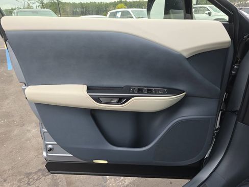 Used 2023 Lexus RZ 450e Premium image 30