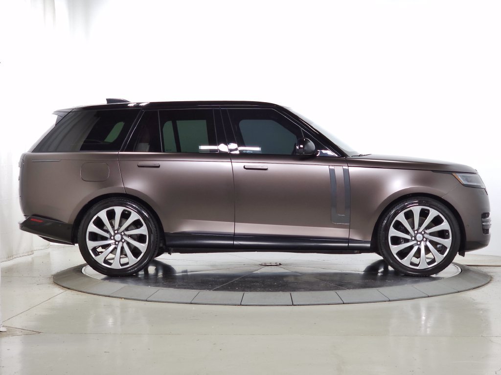 Used 2023 Land Rover Range Rover SE AWD/4WD image 9
