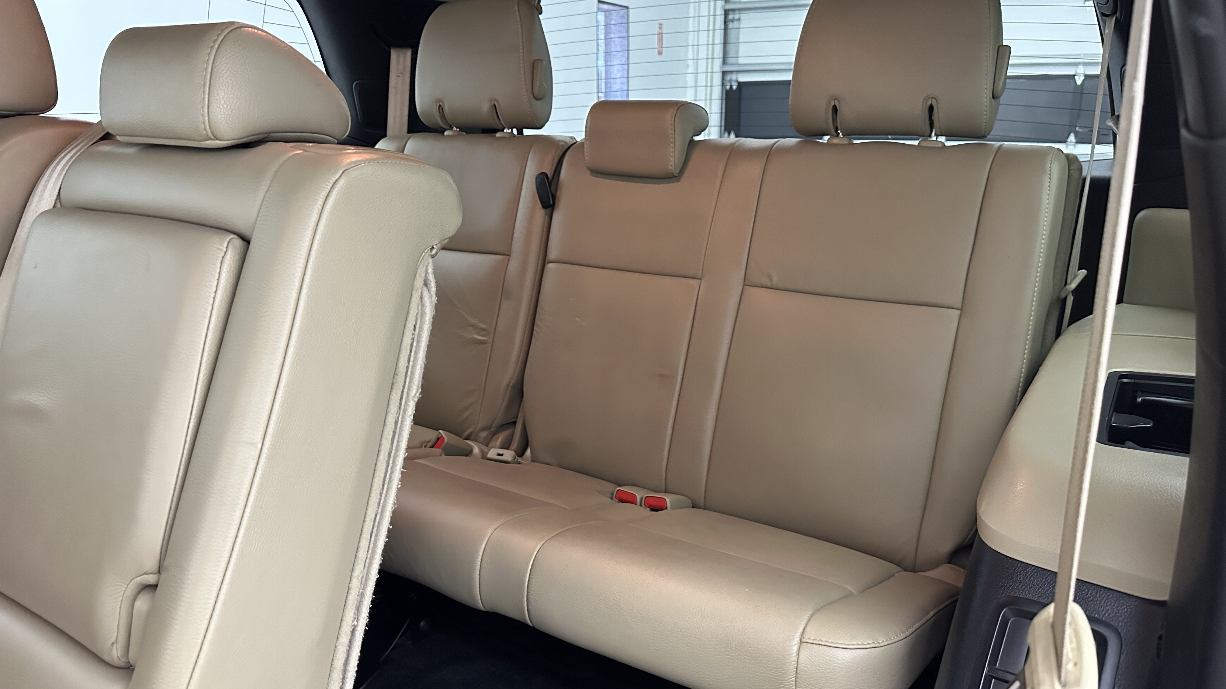 Used 2018 Toyota Sequoia Limited w/ Safety & Convenience Package RWD image 32