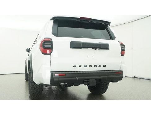 New 2026 Toyota 4Runner SR5 AWD/4WD image 22