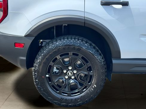 Used 2025 Ford Bronco Sport Badlands w/ Sasquatch Badlands Package AWD/4WD image 37