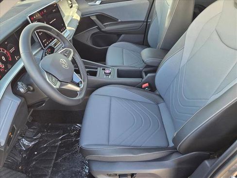 New 2026 Volkswagen Tiguan SE image 4