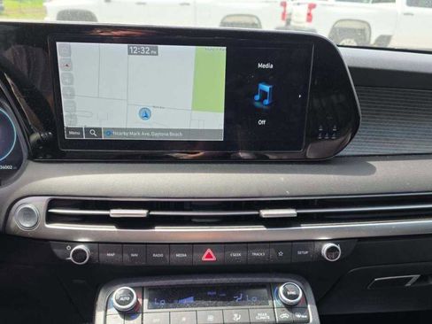 Used 2024 Hyundai Palisade Limited image 6