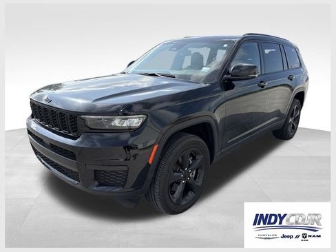 Used 2023 Jeep Grand Cherokee L Laredo AWD/4WD image 1