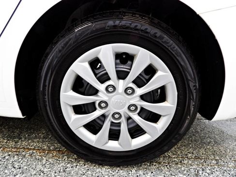 Used 2021 Kia Forte Sedan FWD image 19