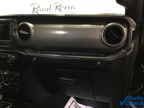 Used 2020 Jeep Wrangler Unlimited Sport AWD/4WD image 40