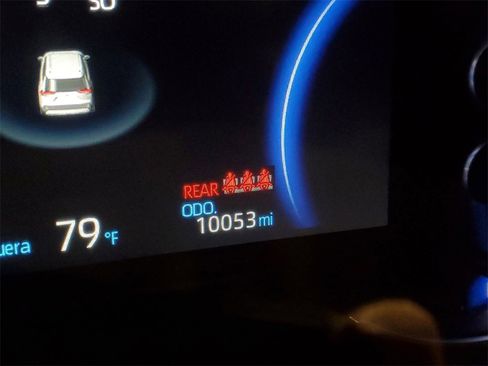 Used 2025 Toyota RAV4 LE image 28