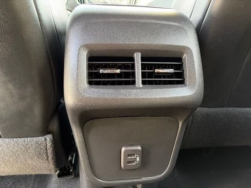 Used 2023 Chevrolet Equinox RS AWD/4WD image 30